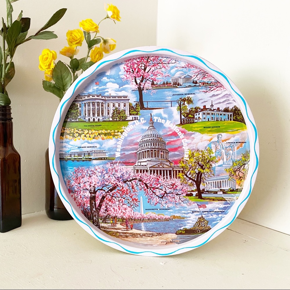 Vintage travel souvenir metal tray Washing…